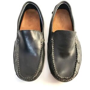 Clarks black leather loafers